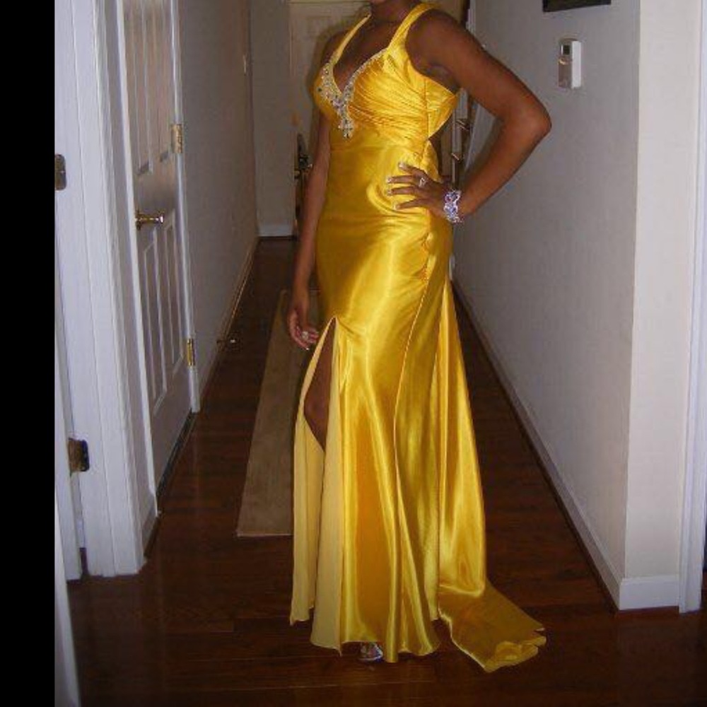 Yellow Maggie Soterro Prom Dress